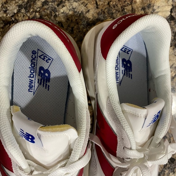 New Balance 237 White Burgundy Retro Streetwear Size 12 - Picture 4 of 7